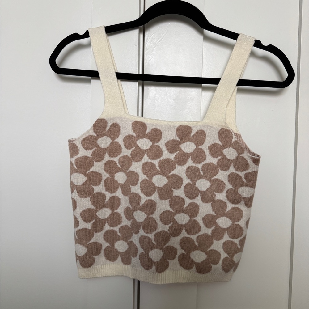 Vestique Floral Knit Tank Top